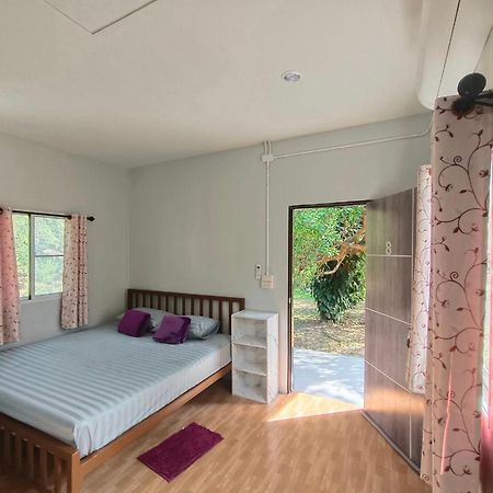 Family Resort Koh Phayam Extérieur photo